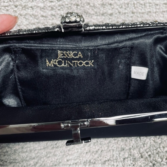 Jessica McClintock Black Satin Rhinestone Clasp Floral Metalwork Chain Purse Bag - Picture 8 of 16